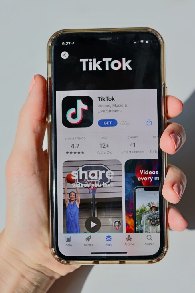 Ideas y guiones creativos para hacer videos en TikTok que vendan 